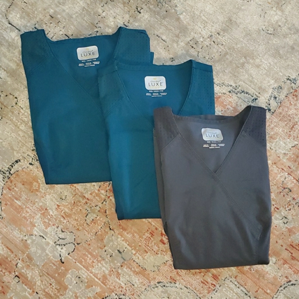 Cherokee Luxe Sport scrubs XXS